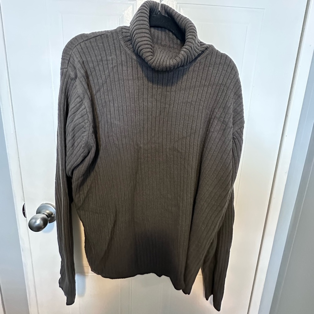 Denver Hayes Women’s Turtleneck Sweater